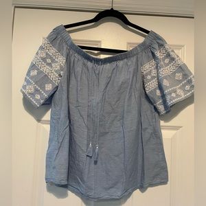 Off shoulder linen top